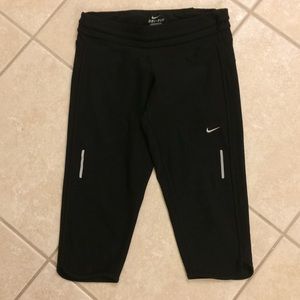 Nike women’s small black running leggings cropped